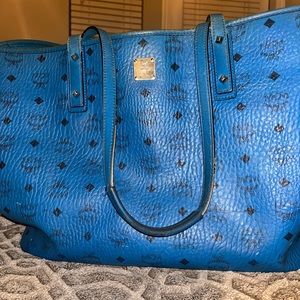 COPY - MCM Large Liz Shopper w/ a zipper top